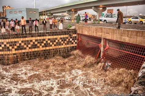 صنعاء تحت الأمطار الغزيرة جداً والسيول الكثيفة