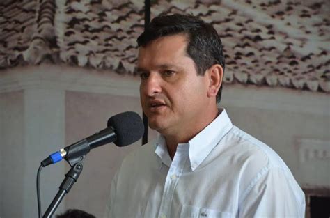 Prefeito Jairo Magalh Es Anuncia A Inaugura O De Tr S Importantes