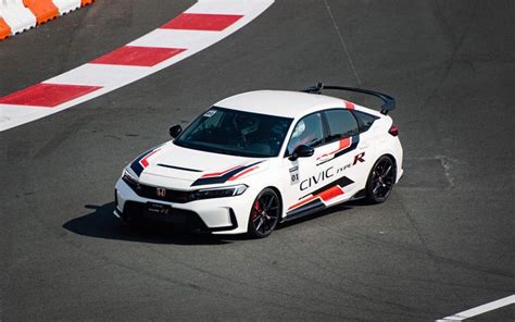 Kh M Ph Chi C Honda Civic Type R C Gi T T I Th Tr Ng Vi T Nam