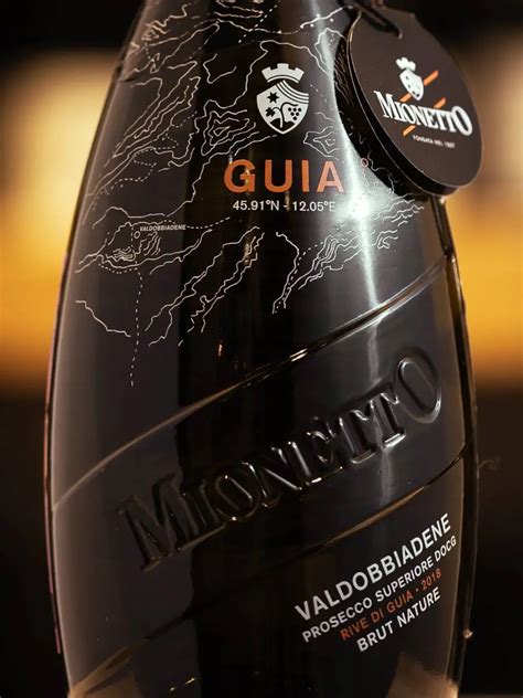 Игристое вино Prosecco Valdobbiadene Superiore Rive di Guia Brut ...