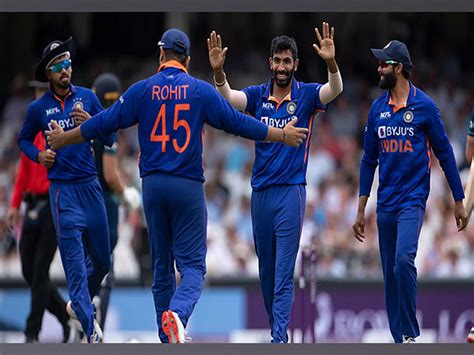 Icc Odi Team Rankings India Overtakes Pakistan Climbs To Third Spot