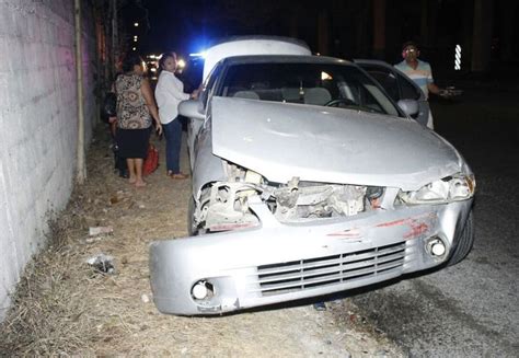 Descuido provoca accidente en paso a desnivel de Mulchechén