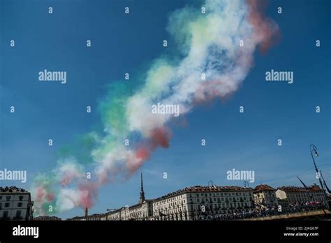 The Frecce Tricolori In The Sky Of Turin Stock Photo Alamy