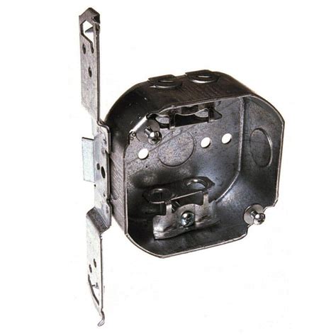 Reviews For RACO 4 In Drawn Octagon Electrical Box AC MC Flex Clamps