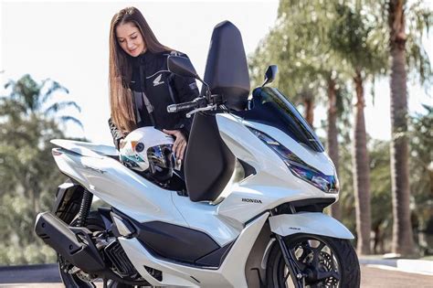 Honda Pcx Teknik Zellikler Fiyatlar Ve T M Detaylar Arabagaraj M