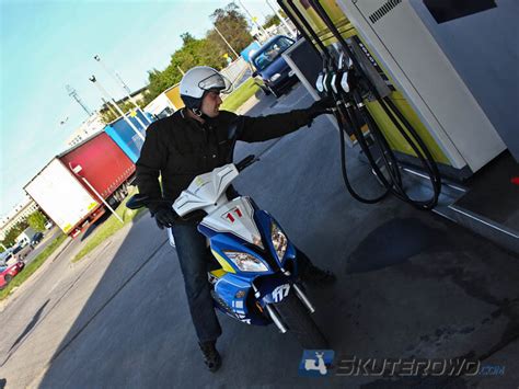 Test Barton N N jak Naked Bike ccm Jednoślad pl