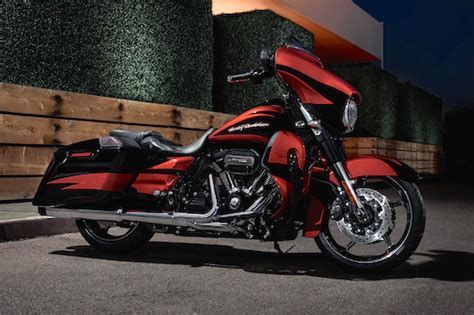 2017 harley street glide cvo colors