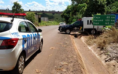 Menina De 10 Anos Morre Após Levar Choque Elétrico Ao Colocar Celular