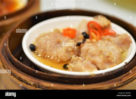 Black Bean Steamed Pork Ribs Hi Res Stock Photography And Images Alamy