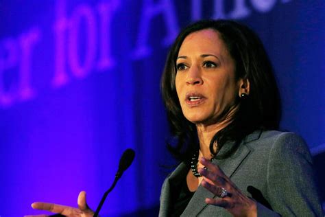 Meet Kamala Harris The Second Black Woman Elected To The Us Senate