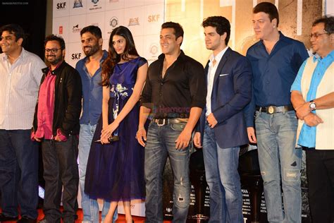 Salman Khan Suraj Pancholi Athiya Shetty Nikhil Advani Sunil Shetty