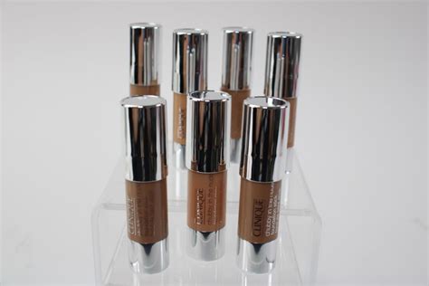 Clinique Chubby In The Nude Foundation Stick 15 Pieces Property Room