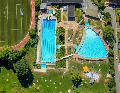 Sprockhövel von oben Schwimmbecken des Freibades Freibad Sprockhövel