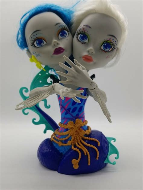 Monster High Peri And Pearl Serpentine Large Styling Head 2 Headed Doll