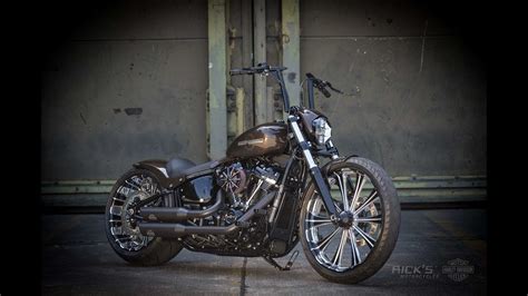 Harley Davidson Breakout Project By Ricks Motorcycles For Custom Chrome Europe Youtube