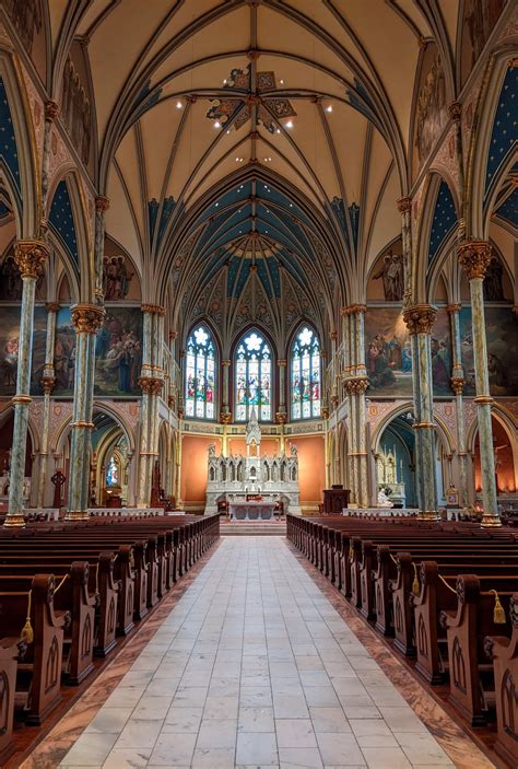 Interior of The Cathedral Basilica of St. John the Baptist in Savannah ...