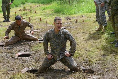 Sgt James Day And Spc Paul Williams Paratroopers NARA DVIDS