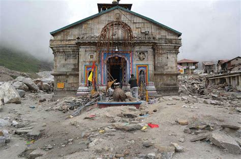 Discover Life: Kedarnath Temple - a victim of human encroachment and abuse