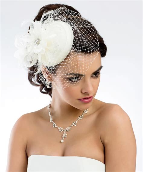 Pingl Sur Tocados De Novia Odilia Bridal