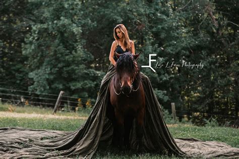 Water Trough Sessions Beth Dutton Photoshoot Taylorsville Nc Laze