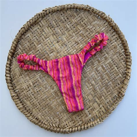 Tanga Semi Fio Frufru Estampada Meu Bikini Novo