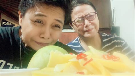 MUKBANG ASIM MANGGA HILAW WITH SPICY BAGOONG ALAMANG WITH NANAY AMY