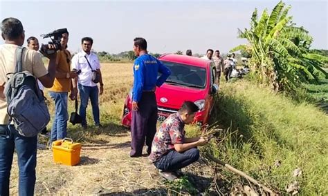 Toyota Agya Nyasar Ke Sawah Gara Gara Ikuti Petunjuk Google Maps