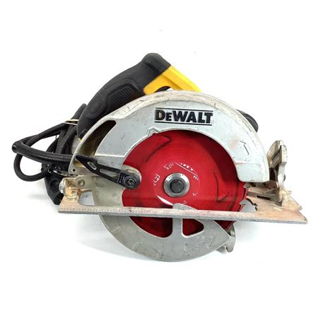 Dewalt Dwe575sb 7 1 4 Lightweight Circular Saw Gene S Jewelry And Pawn