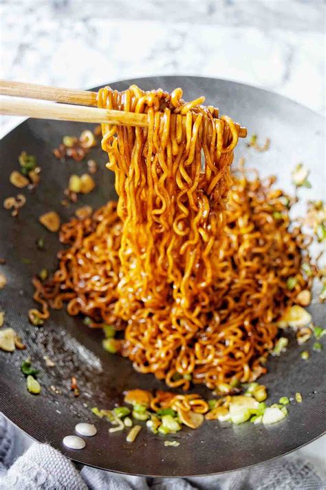 Soy Sauce Noodles (with a simple Asian sauce!) | Sweet Caramel Sunday