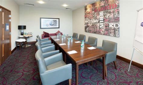 Hampton by Hilton London Luton Airport Hotel, Luton | 2024 Updated ...