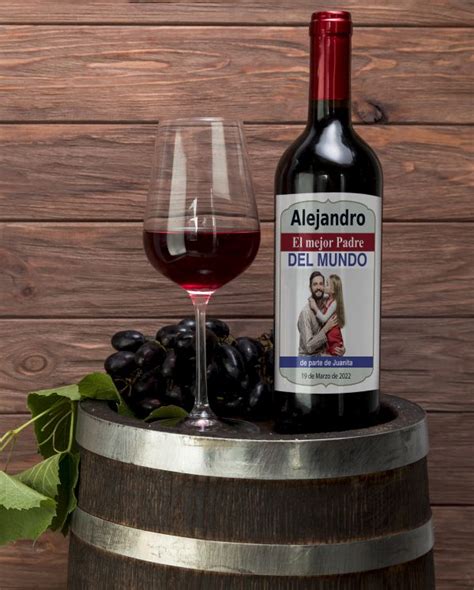 Botella De Vino Con Etiqueta Y Copa Personalizada Faite Ver Publicistas