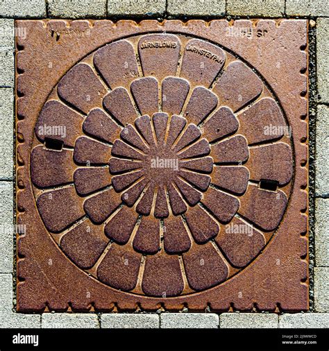 Manhole Cover Art Hi Res Stock Photography And Images Alamy