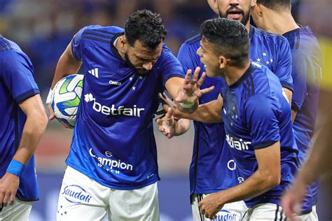 O Triste Desfecho De Henrique Dourado Ap S Sair Do Cruzeiro