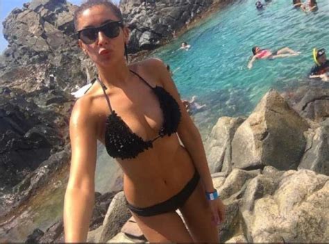 Regia Camila Andrade Comparte Foto En Bikini Y Al Natural Tecache Cl