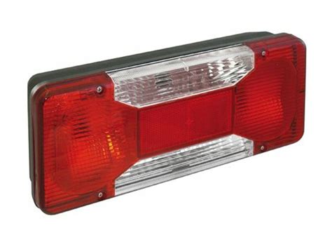 LAMPA TYLNA ZESPOLONA IVECO DAILY N TYP GNIAZDO Z TYLU PRAWA