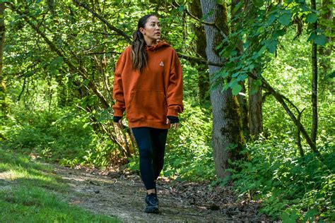 Das richtige Outfit zum Wandern für jede Jahreszeit und jedes Wetter