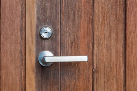 Door Knobs vs. Handles: Which Is Best? • Classic Construction