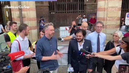 La Festa Per Patrick Zaki In Piazza Maggiore Il Video Dello Striscione