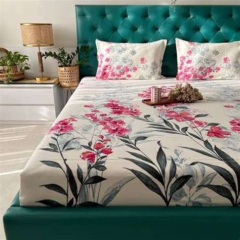 Buy Urban Space Serene 200 TC 100 Cotton Bedsheet King Size Bed King