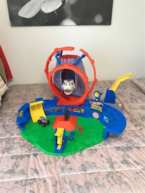 Hot Wheels Monster Truck Vulkan Arena Neu Gem Ss Beschreibung In Sattel F R Chf Mit