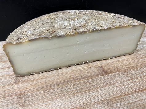 Tomme De Brebis Caussenarde Fromagerie Lachaise