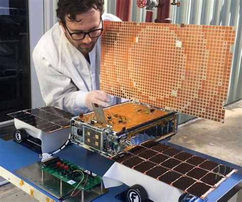 Marco Tiny Satellite Cubes On Their Way To Mars Human World Earthsky