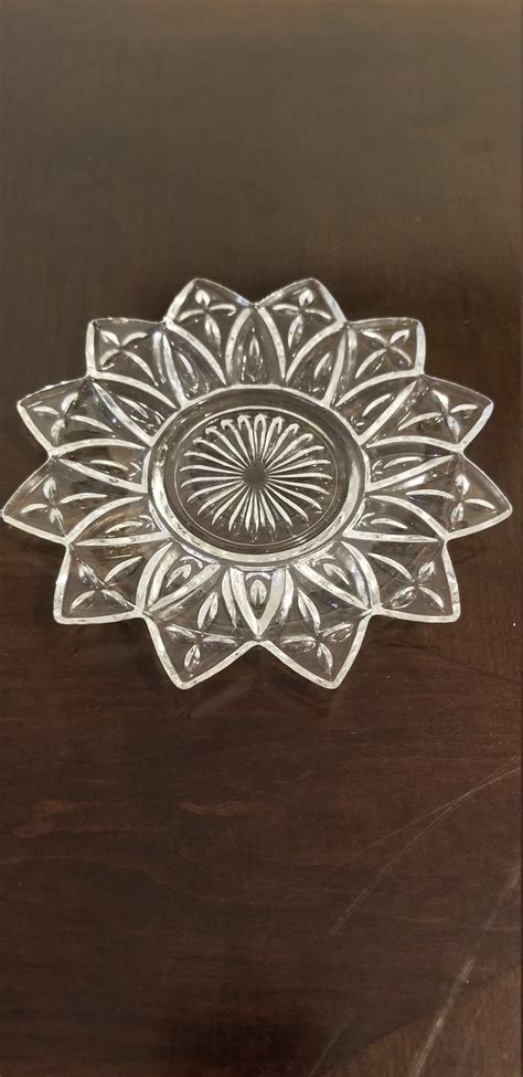 Vintage Petal Clear Flower Shaped Plates By Federal Glass Etsy