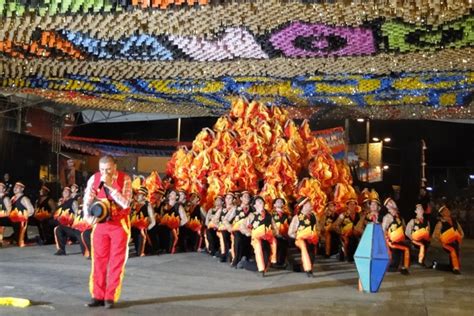 MOLEKA 100 VERGONHA É A GRANDE CAMPEÃ DO IIV IGUATU FESTEIRO Central