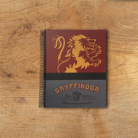 Carnet Spirales A4 Harry Potter Lion Gryffondor Sur Logeekdesign