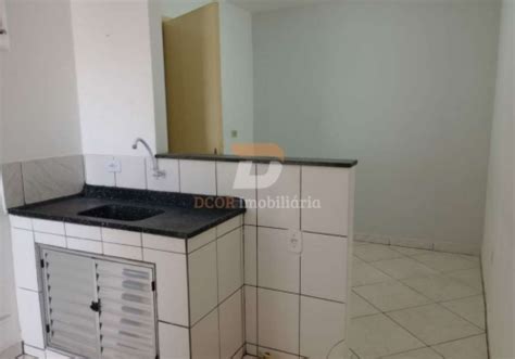 Apartamento Quarto Na Rua Torquato Joaquim Rodrigues Centro