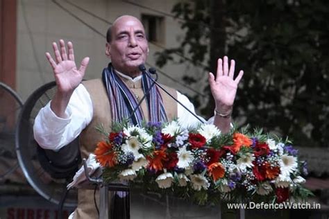 Defence Minister Rajnath Singh Gives Away Defence Land Survey Awards