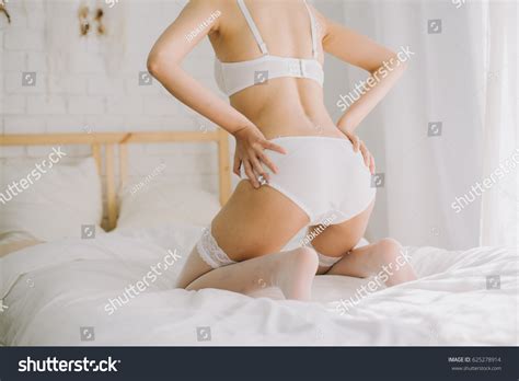 Very Sexy Asian Girl Wearing Lingerie Stock Photo 625278914 Shutterstock