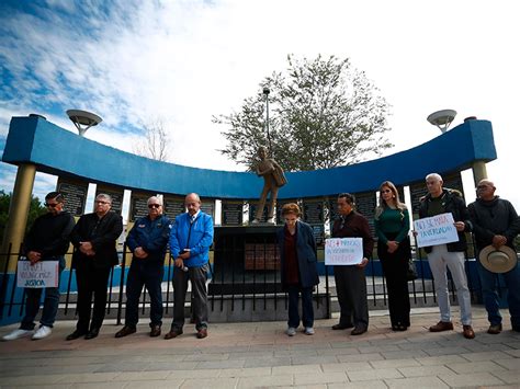 VIDEO Exigen justicia para Ismael Villagómez en Plaza del Periodista