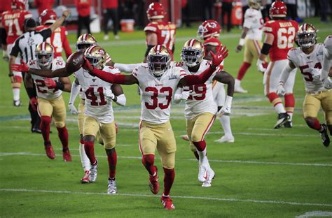 Los Jefes De Kansas City Vencen 31 20 A Los 49ers De San Francisco En